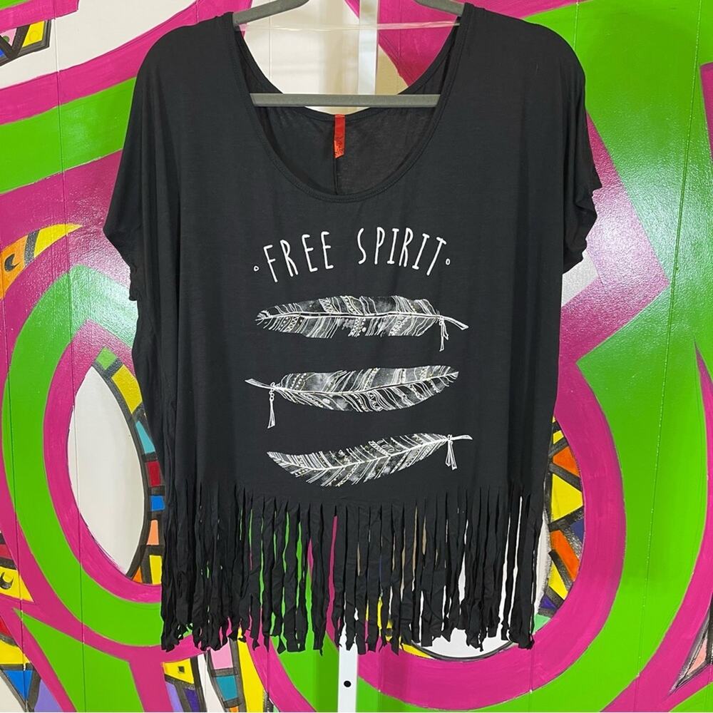 Plus, Free Spirit, Dolman Style Shirt with Fringe and Glitzy. Size 1X. New cond!